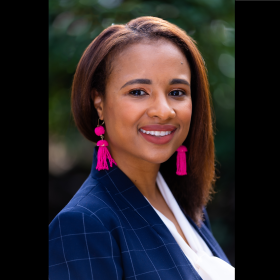 Headshot of Annika Lescott-Martinez.