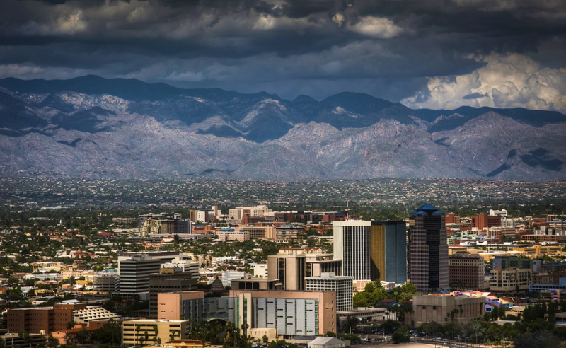 Tucson, Arizona skyline