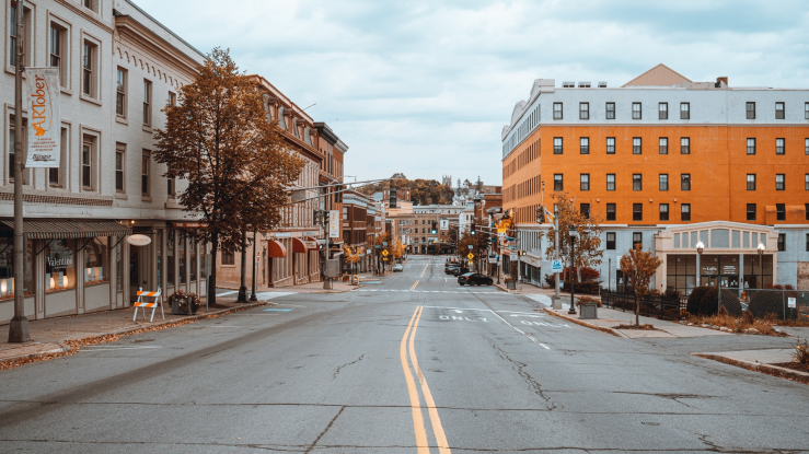City street in Bangor, Maine 