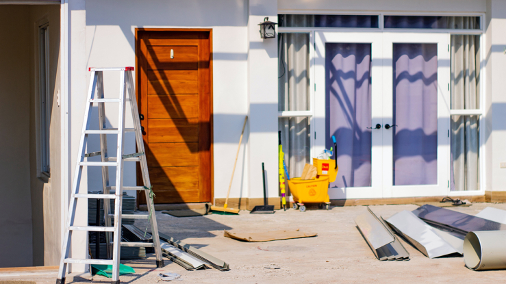 Home renovation appears abandoned