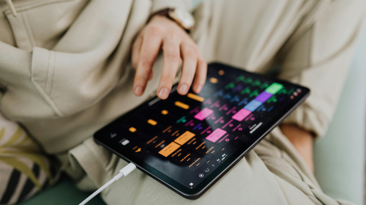 Home tech ipad.