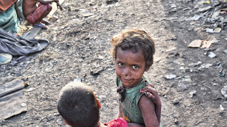 MaxPixel.freegreatpicture.com-Poor-Kids-Curious-Fun-Slums-Child-Outdoor-2507372.jpg