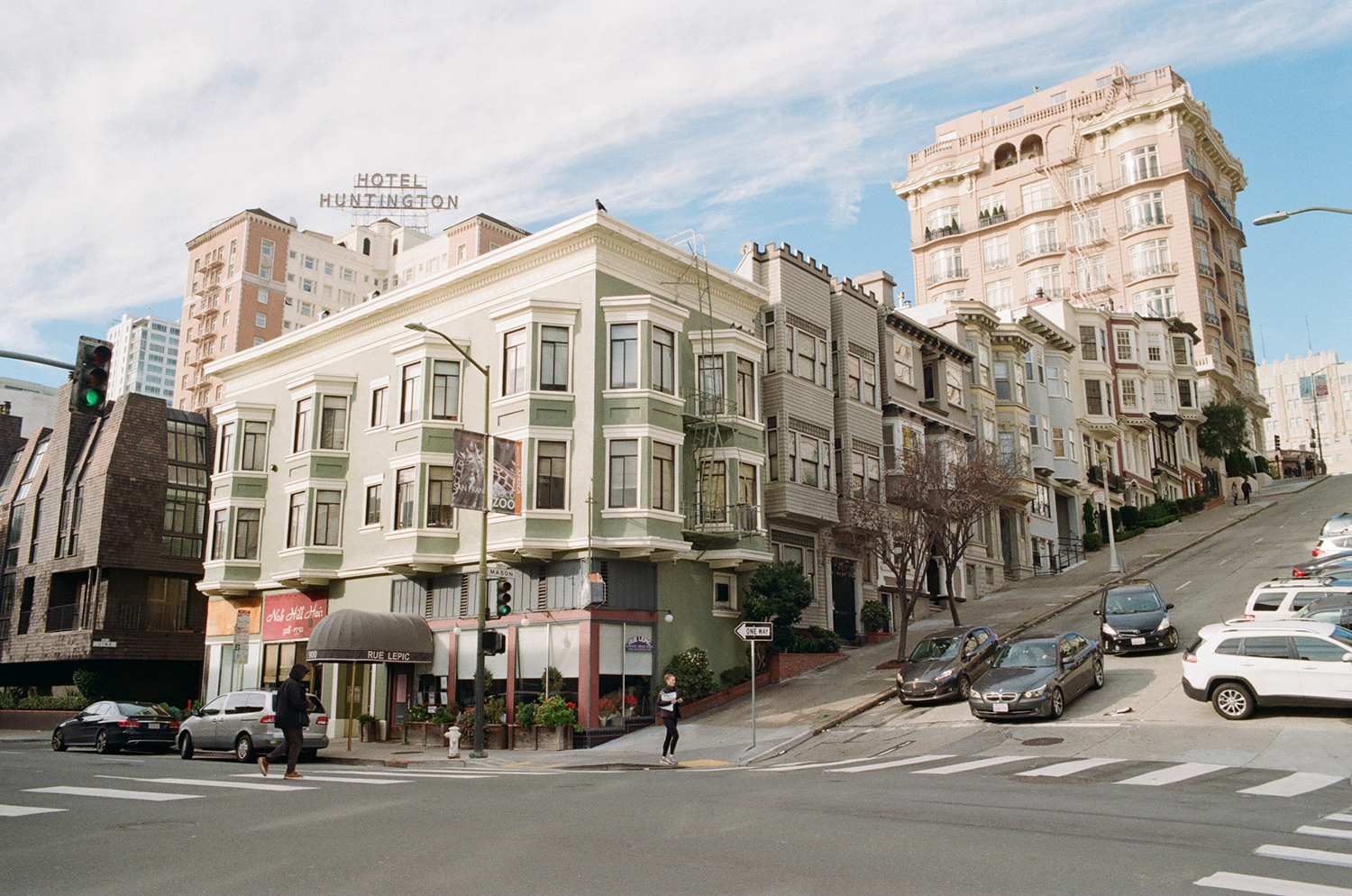 Small multifamily building in a busy neighborhood.