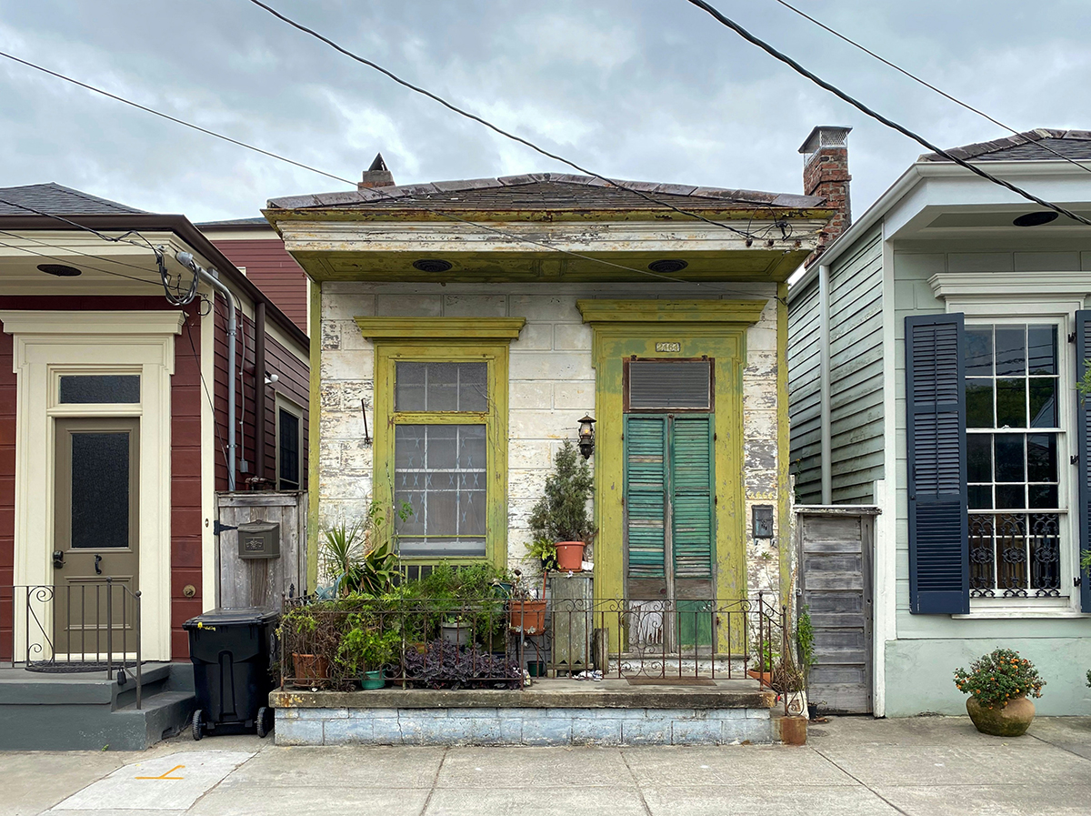 View of small homes in New Orleans.